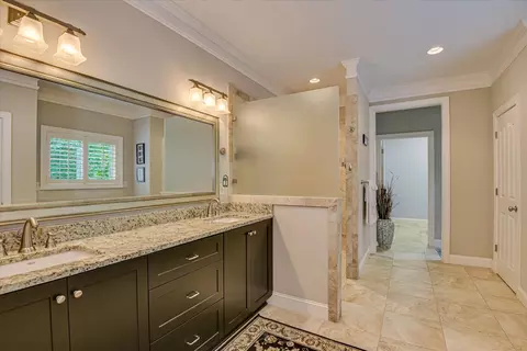 Bath - 203 Jacque Cir, Mccormick, SC 29835 photo 1 of 5