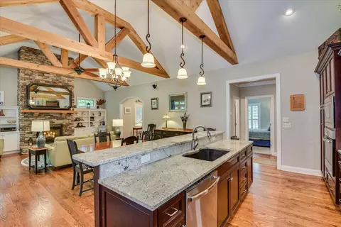 Kitchen - 203 Jacque Cir, Mccormick, SC 29835 photo 4 of 5