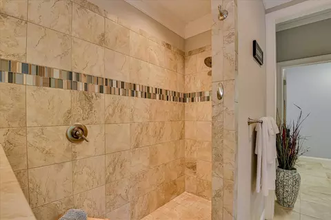 Bath - 203 Jacque Cir, Mccormick, SC 29835 photo 3 of 5