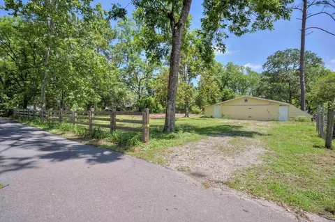 Exterior - 314 White Oak St, Thomson, GA 30824 photo 5 of 14
