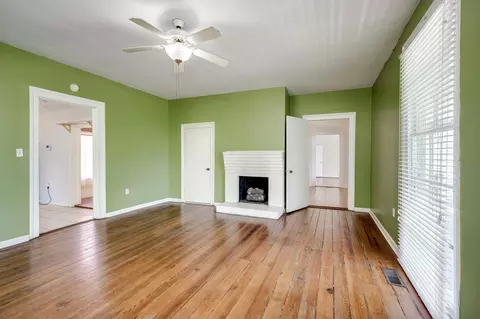 Living - 314 White Oak St, Thomson, GA 30824 photo 3 of 5