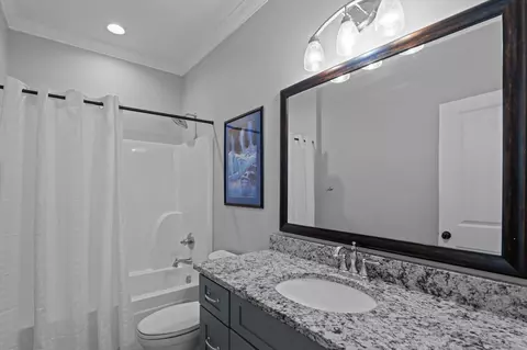 Bath - 628 Emerald Xing, Evans, GA 30809 photo 6 of 8