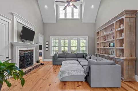Living - 628 Emerald Xing, Evans, GA 30809 photo 1 of 3