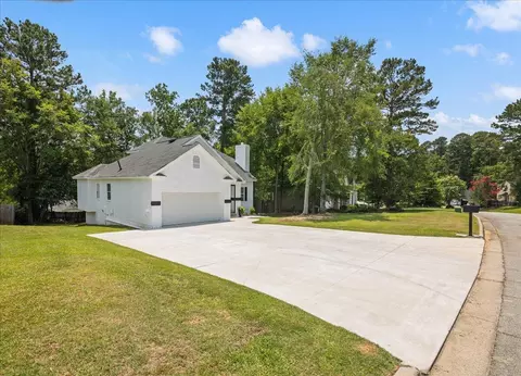 Exterior - 703 Low Meadow Dr, Evans, GA 30809 photo 4 of 15