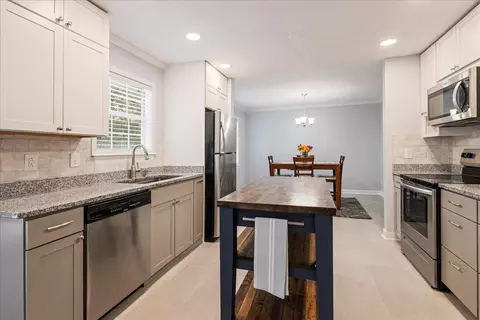Kitchen - 703 Low Meadow Dr, Evans, GA 30809 photo 4 of 4