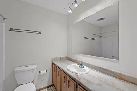Bath - 464 Rachel Dr, Evans, GA 30809 photo 1 of 3