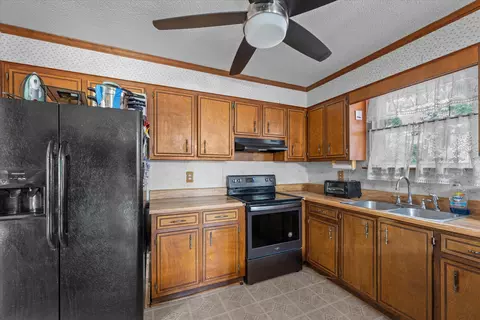 Kitchen - 464 Rachel Dr, Evans, GA 30809 photo 2 of 6