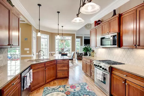 Kitchen - 1062 Emerald Pl, Evans, GA 30809 photo 4 of 5