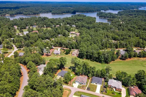 View/Area - 295 Fairway Dr, Mccormick, SC 29835 photo 4 of 17