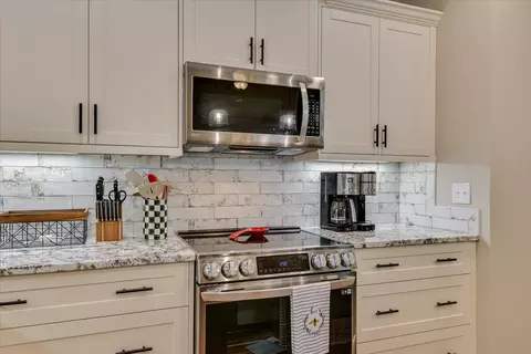 Kitchen - 295 Fairway Dr, Mccormick, SC 29835 photo 3 of 4