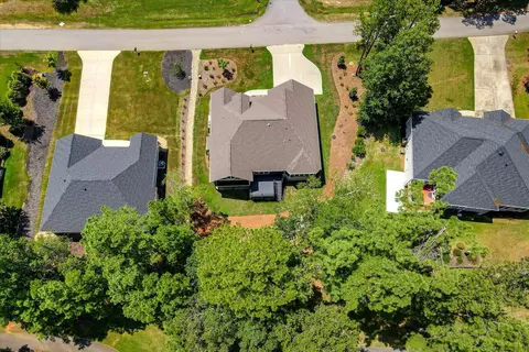 View/Area - 295 Fairway Dr, Mccormick, SC 29835 photo 9 of 17