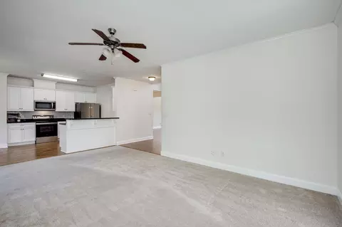 Living - 1142 Hunters Cv, Evans, GA 30809 photo 6 of 6
