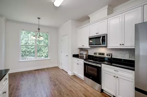 Kitchen - 1142 Hunters Cv, Evans, GA 30809 photo 3 of 4