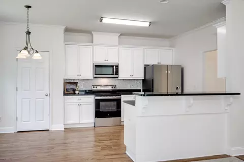 Kitchen - 1142 Hunters Cv, Evans, GA 30809 photo 4 of 4