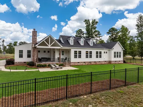 Exterior - 2110 Shell Point Ct, Harlem, GA 30814 photo 6 of 7