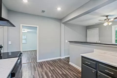 Entry Way - 1150 Roselle St, Augusta, GA 30901 photo 3 of 4