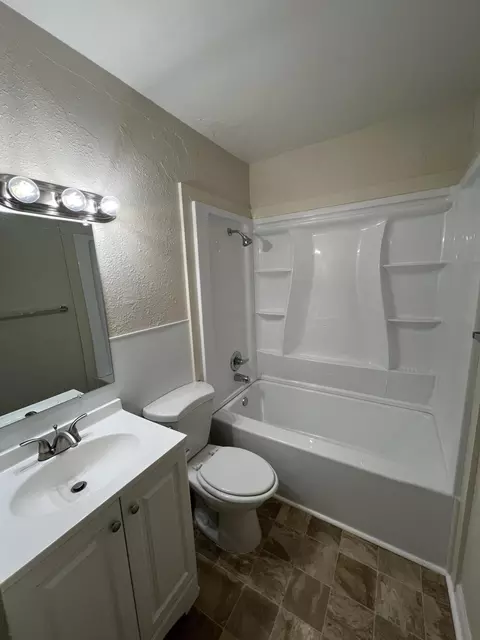 Bath - 3487 Jonathan Cir, Augusta, GA 30906 photo 1 of 2