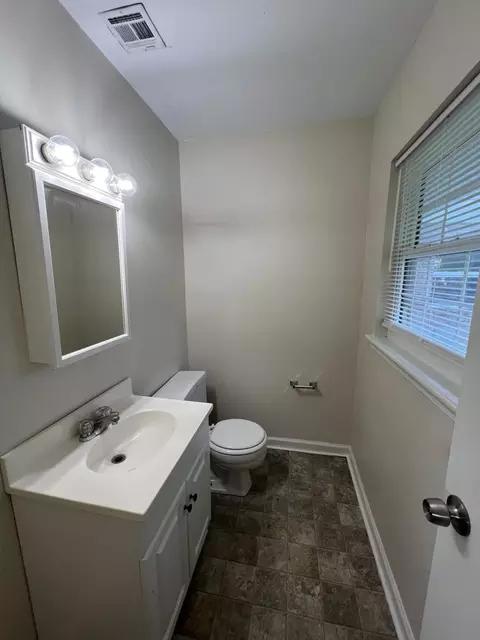 Bath - 3487 Jonathan Cir, Augusta, GA 30906 photo 2 of 2