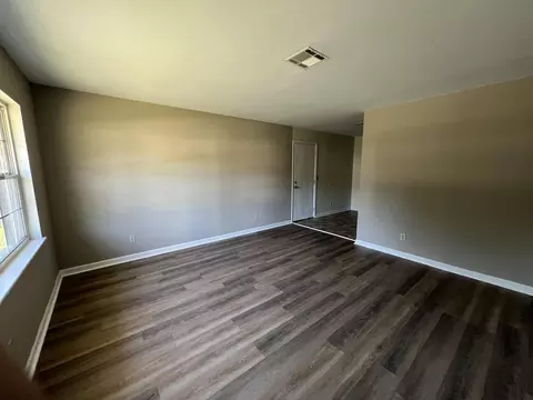 Living - 3487 Jonathan Cir, Augusta, GA 30906 photo 1 of 4