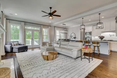 Living - 976 Bartram Rdg, Evans, GA 30809 photo 4 of 4