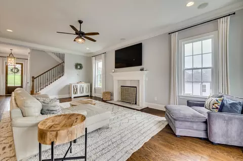 Living - 976 Bartram Rdg, Evans, GA 30809 photo 2 of 4