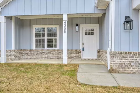 4358 Creekview Dr, Hephzibah, GA 30815