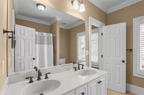Bath - 1013 Emerald Pl, Evans, GA 30809 photo 4 of 7
