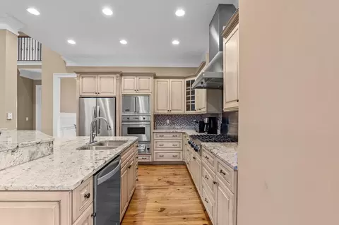Kitchen - 1013 Emerald Pl, Evans, GA 30809 photo 3 of 8