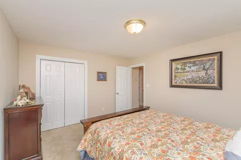 Bedroom - 917 Windmill Pkwy, Evans, GA 30809 photo 8 of 10