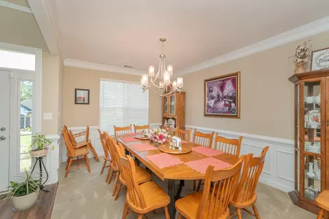 Dining - 917 Windmill Pkwy, Evans, GA 30809 photo 1 of 4