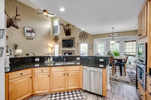 Kitchen - 3368 Sandhill Rd, Thomson, GA 30824 photo 2 of 4