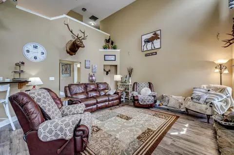 Living - 3368 Sandhill Rd, Thomson, GA 30824 photo 3 of 4