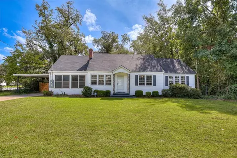 818 Walnut St, Louisville, GA 30434