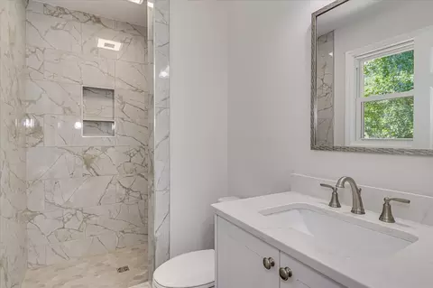 Bath - 3311 Ansley Ct, Augusta, GA 30907 photo 1 of 2