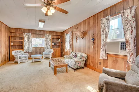 Living - 538 Regent Rd, Augusta, GA 30909 photo 10 of 11