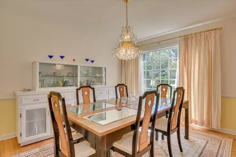 Dining - 538 Regent Rd, Augusta, GA 30909 photo 2 of 4