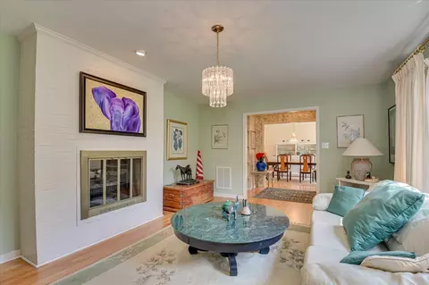 Living - 538 Regent Rd, Augusta, GA 30909 photo 9 of 11