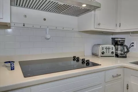 Kitchen - 538 Regent Rd, Augusta, GA 30909 photo 4 of 9