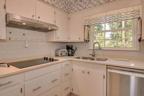 Kitchen - 538 Regent Rd, Augusta, GA 30909 photo 3 of 9