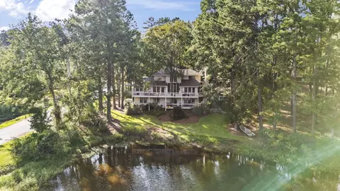 1 Woodbridge Cir, Evans, GA 30809