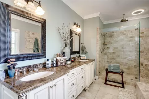 Bath - 129 Pond View Rd, Evans, GA 30809 photo 4 of 5