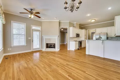 Living - 422 Armstrong Way, Evans, GA 30809 photo 5 of 8