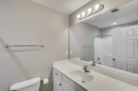 Bath - 422 Armstrong Way, Evans, GA 30809 photo 4 of 4