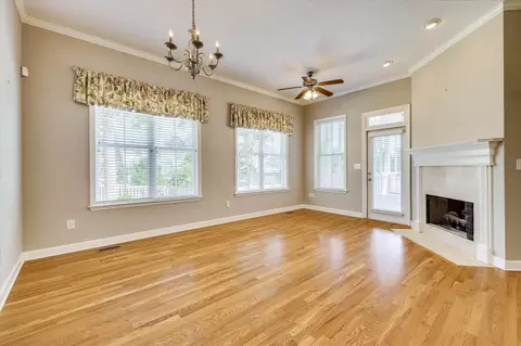 Living - 422 Armstrong Way, Evans, GA 30809 photo 4 of 8