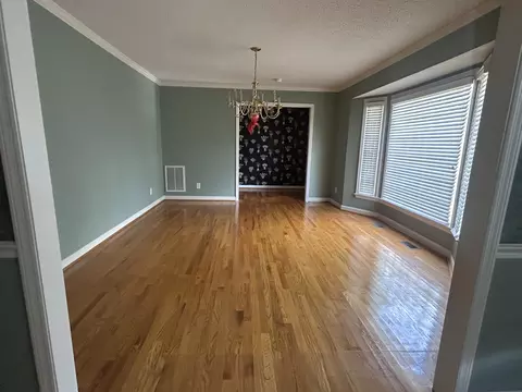 Living - 605 Regent Rd, Augusta, GA 30909 photo 4 of 4