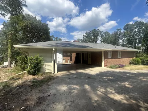Exterior - 605 Regent Rd, Augusta, GA 30909 photo 1 of 4