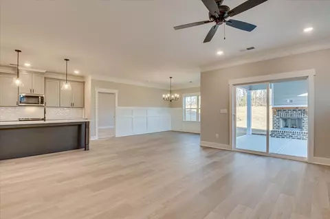 626 Grosbeak Ln, Evans, GA 30809 photo 9