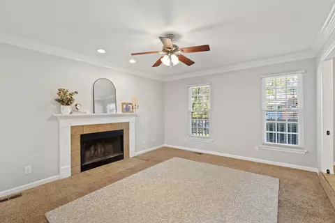 Living - 4183 Quinn Dr, Evans, GA 30809 photo 2 of 4