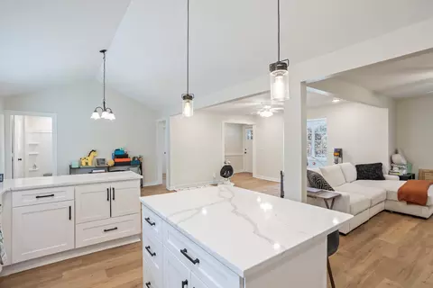 Entry Way - 3319 W Thread Needle Rd, Augusta, GA 30907 photo 2 of 3