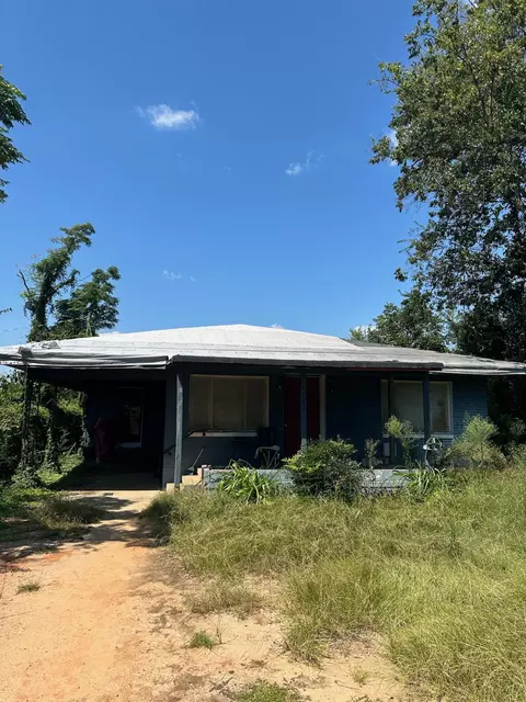 Exterior - 1539 Chestnut St, Augusta, GA 30901 photo 2 of 4